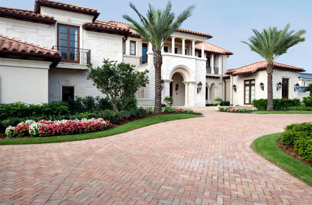 Best Driveway Resurfacing Pavers  in Rhinelander, WI